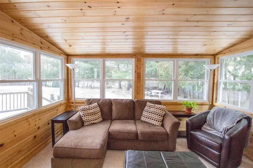 23 Bluebird Drive Colchester VT 05446
