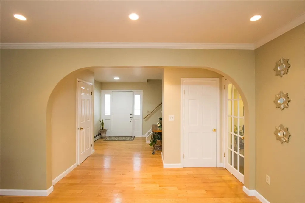 23 Bluebird Drive Colchester VT 05446