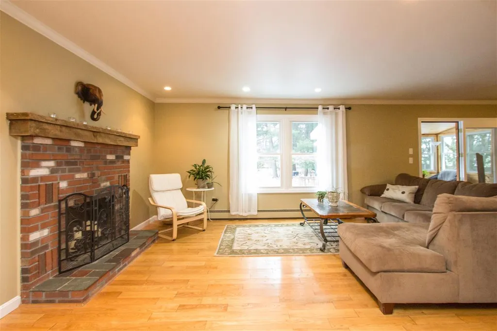 23 Bluebird Drive Colchester VT 05446