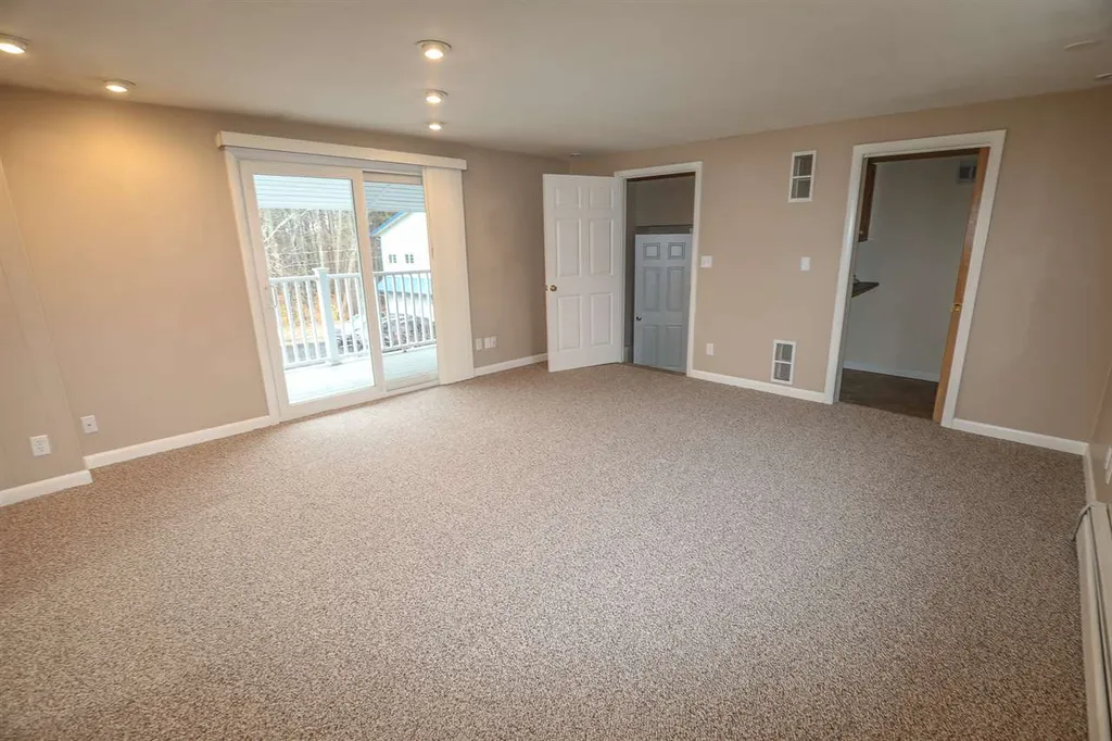 1776 Hooksett Road Hooksett NH 03106