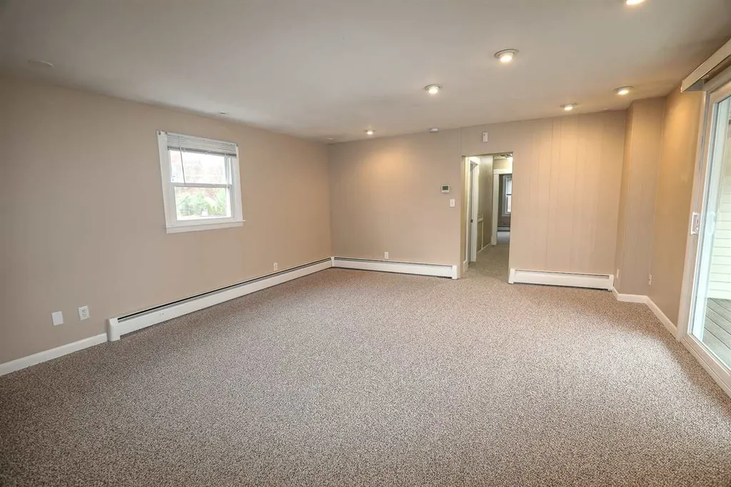 1776 Hooksett Road Hooksett NH 03106