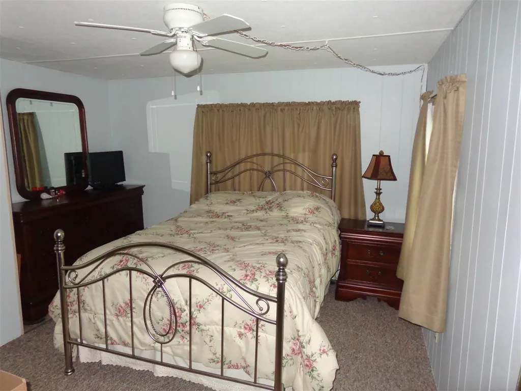 38 Lorna Street Hollis NH 03049