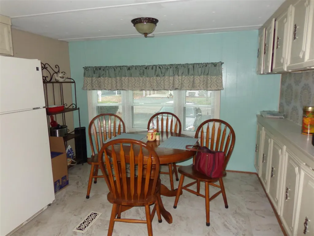 38 Lorna Street Hollis NH 03049
