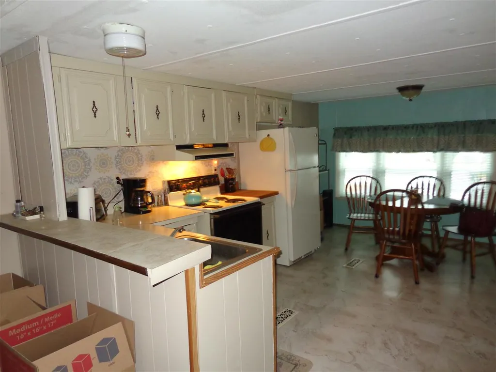 38 Lorna Street Hollis NH 03049