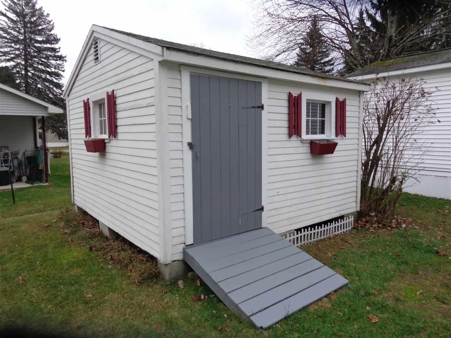 38 Lorna Street Hollis NH 03049