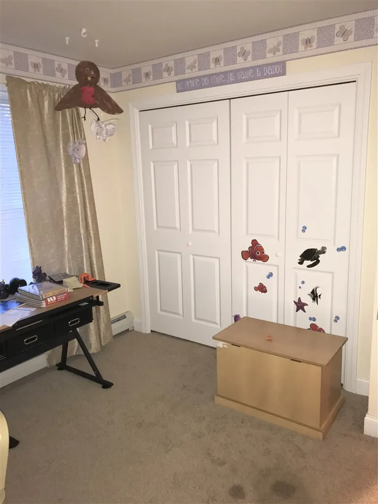 18 Hall Way Greenfield NH 03047