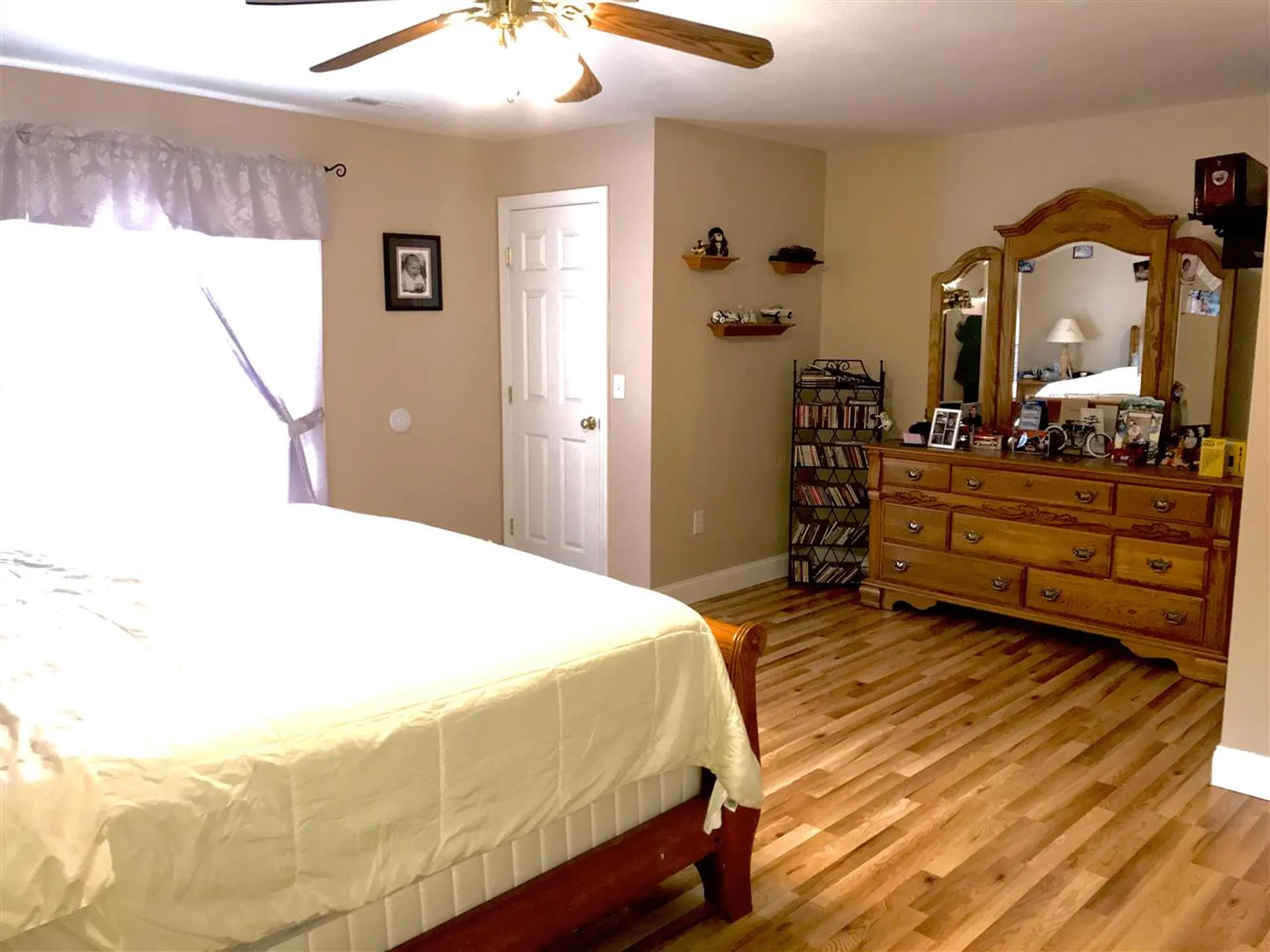 18 Hall Way Greenfield NH 03047