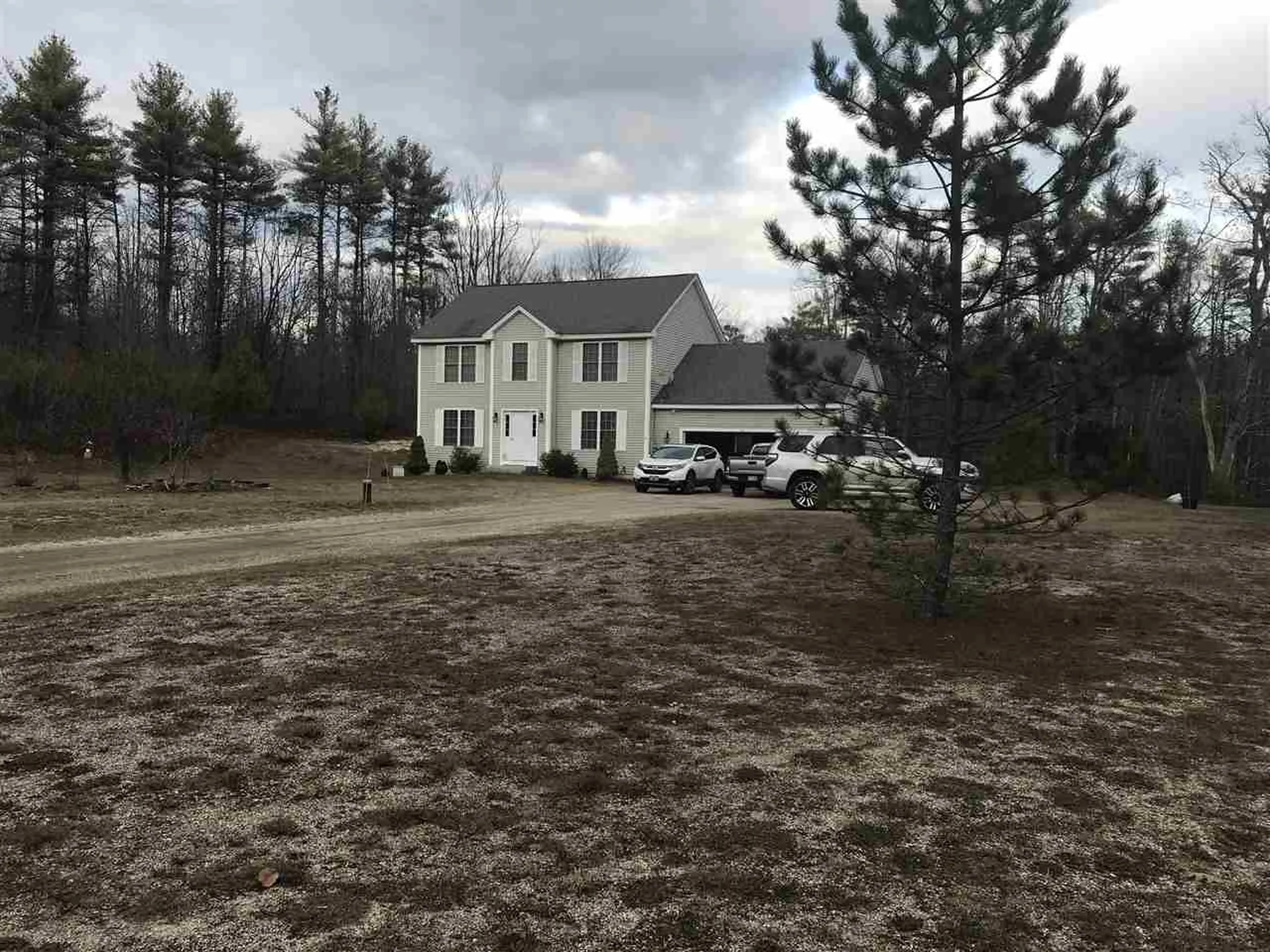 18 Hall Way Greenfield NH 03047