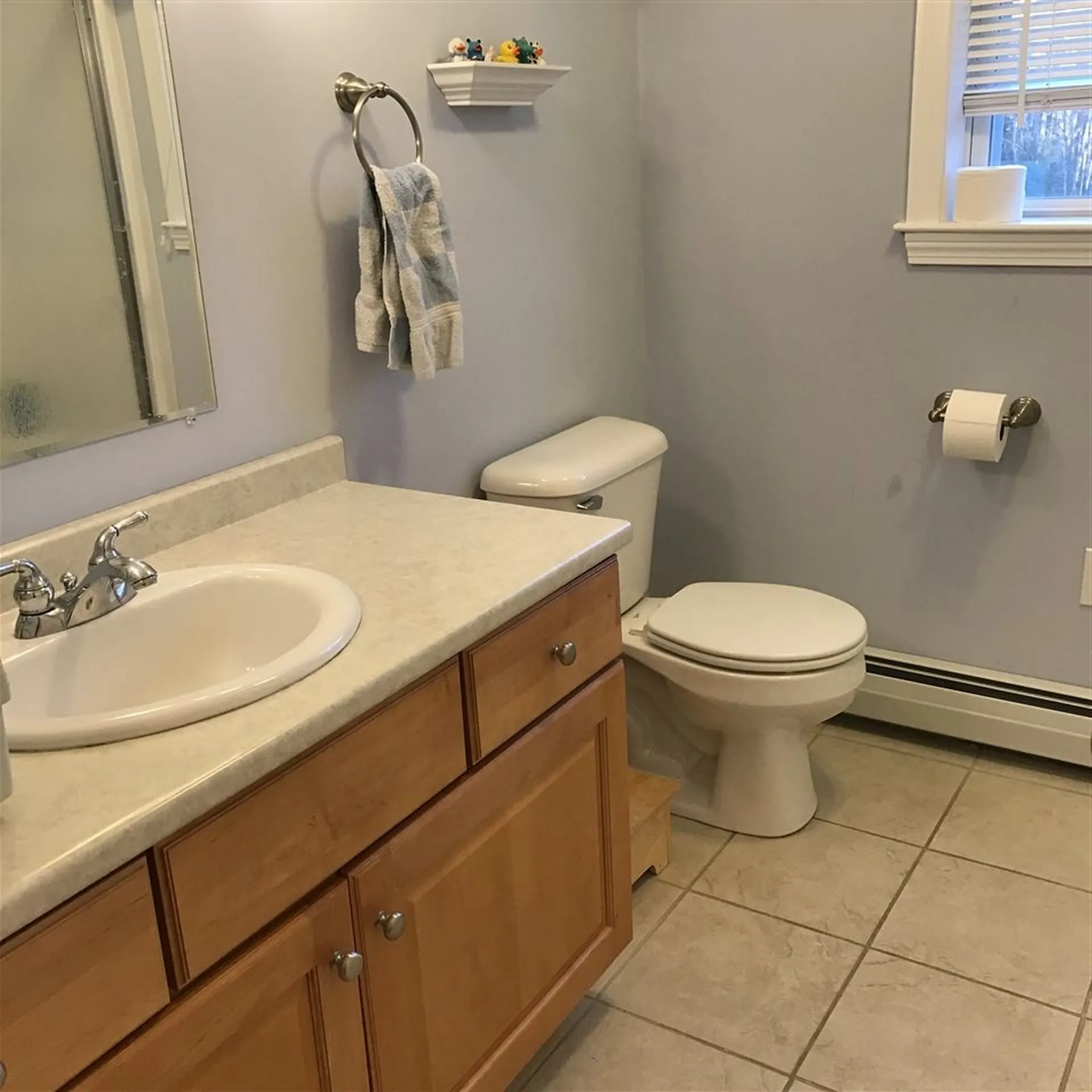 18 Hall Way Greenfield NH 03047