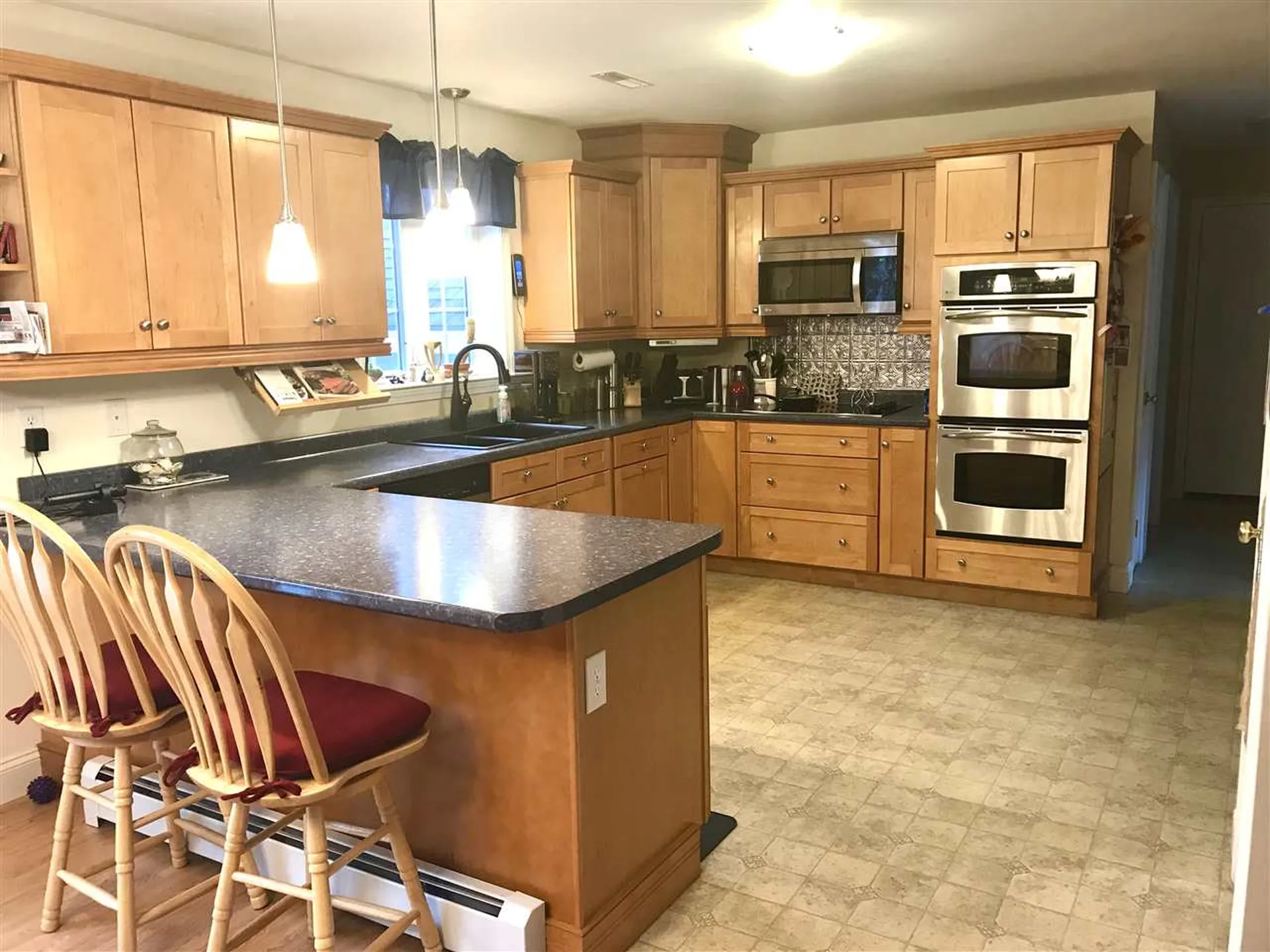18 Hall Way Greenfield NH 03047