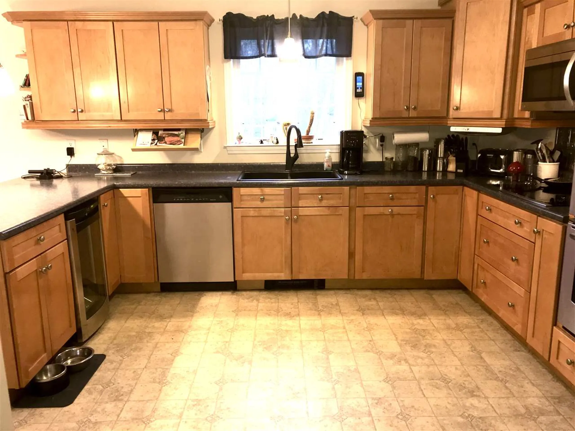 18 Hall Way Greenfield NH 03047