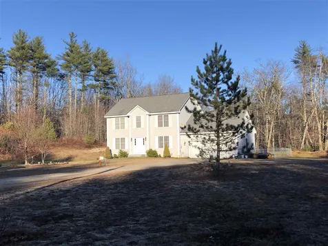 18 Hall Way Greenfield NH 03047