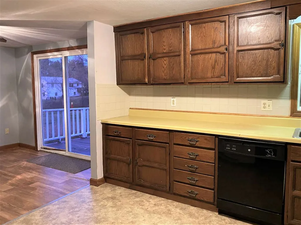 6 Windham Road Derry NH 03038