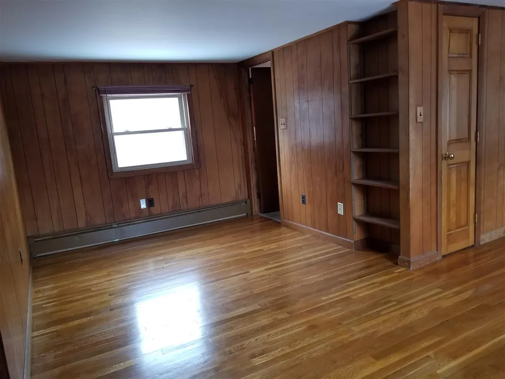 15 Skinner Street Claremont NH 03743