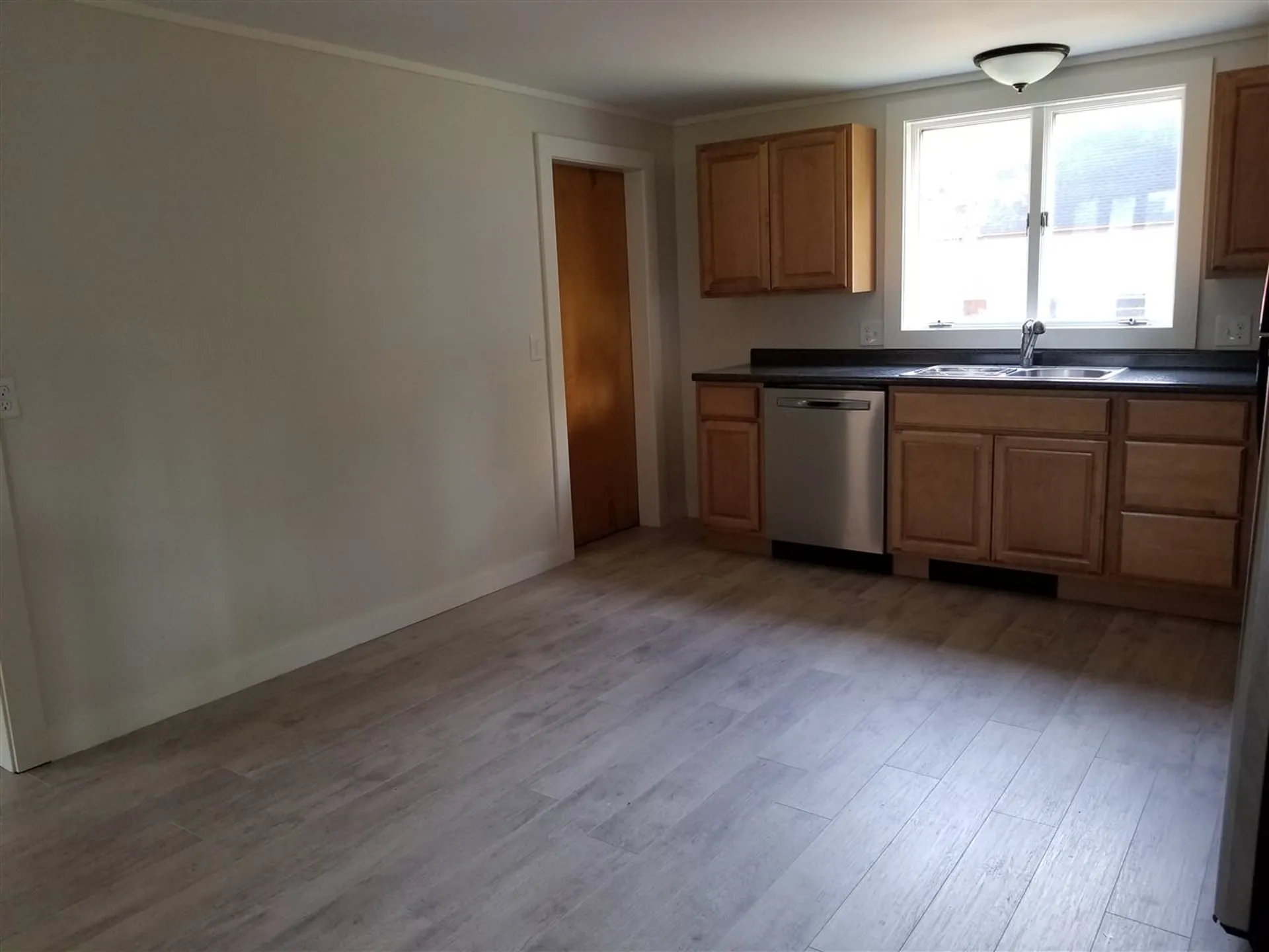 15 Skinner Street Claremont NH 03743