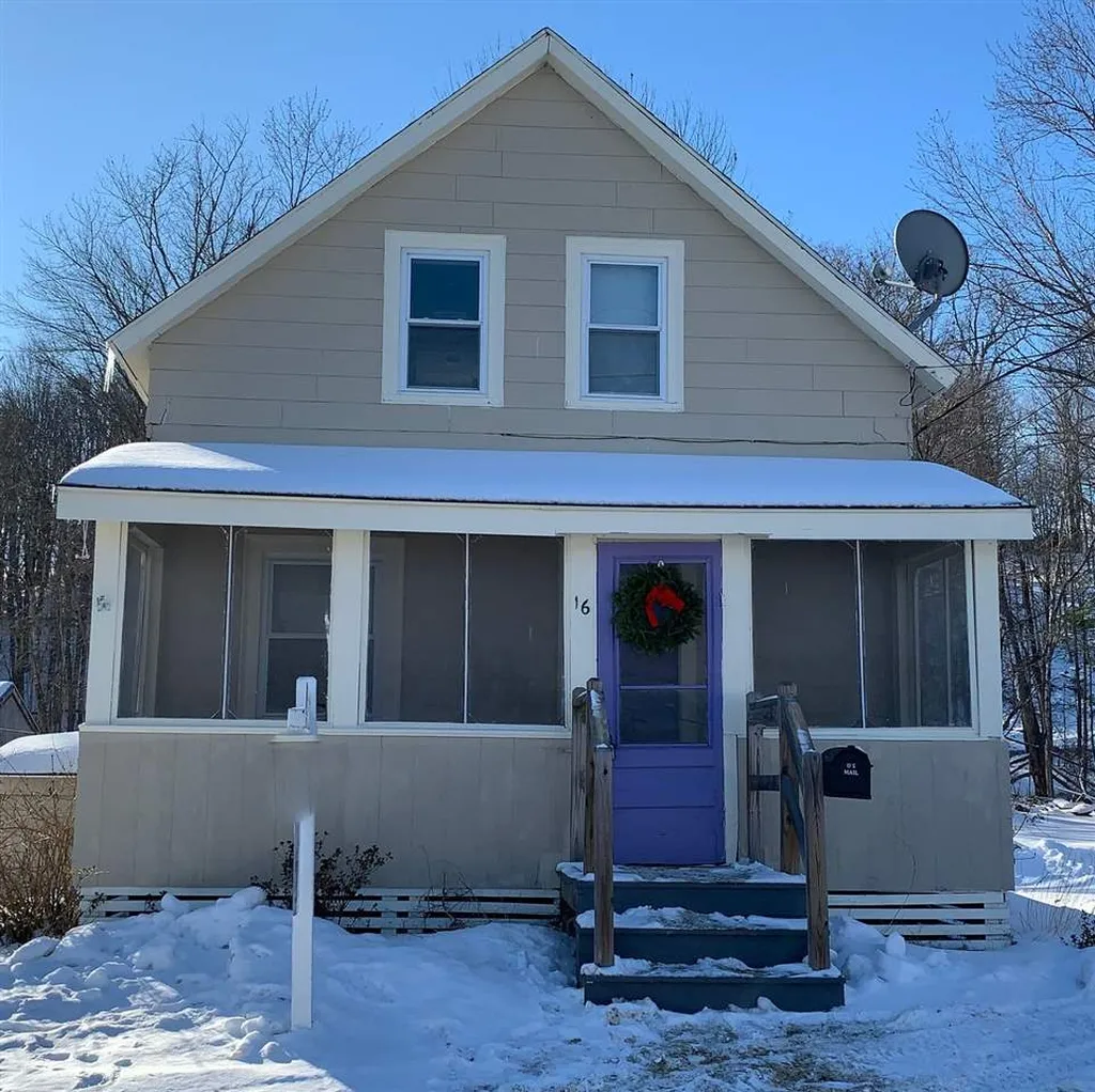 16 Rolfe Street Concord NH 03303