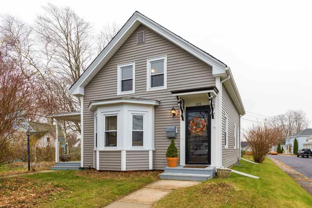 105 Union Street Somersworth NH 03878