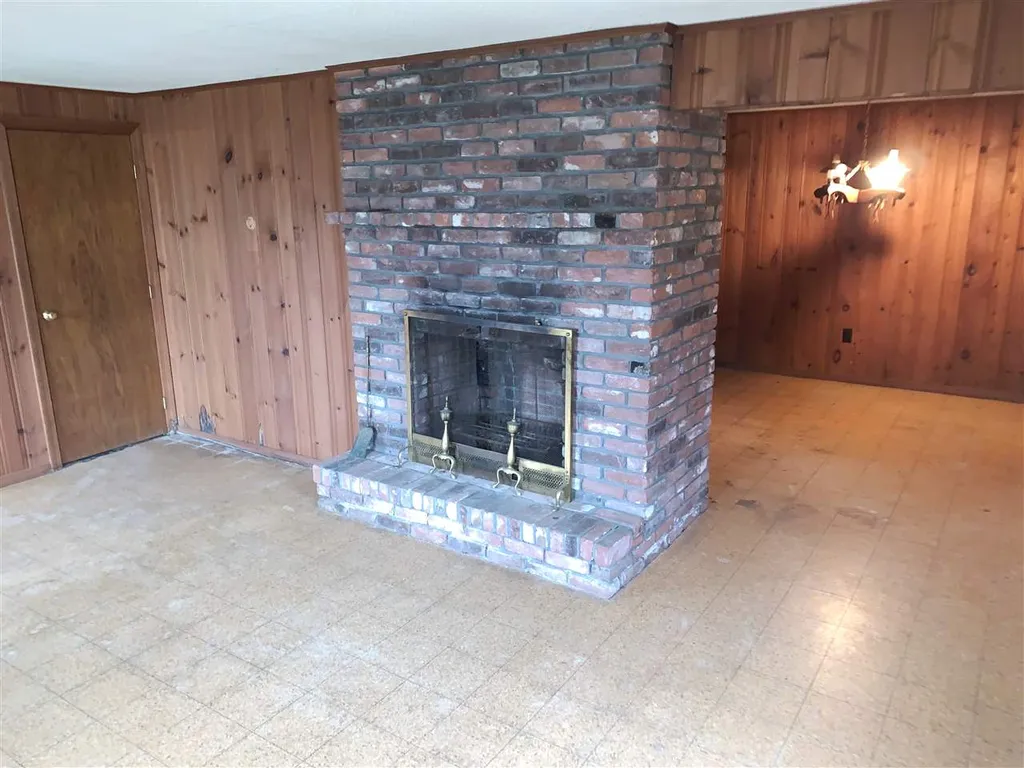 7 Hillside Road North Hampton NH 03862