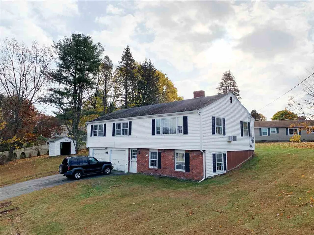 7 Hillside Road North Hampton NH 03862