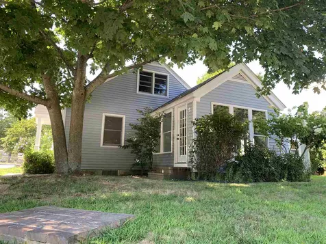 33 Goodrich Street Kittery ME 03904