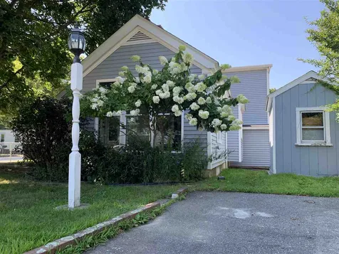 33 Goodrich Street Kittery ME 03904