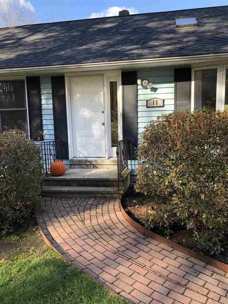 11 Drew Road Dover NH 03820