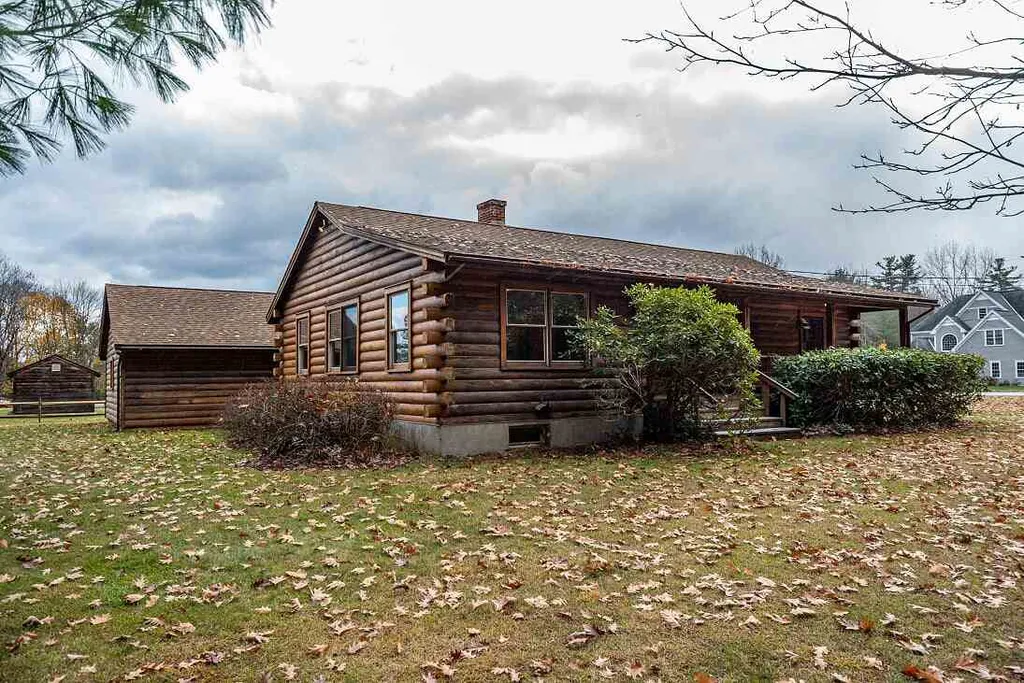 60 Stackpole Road Somersworth NH 03878