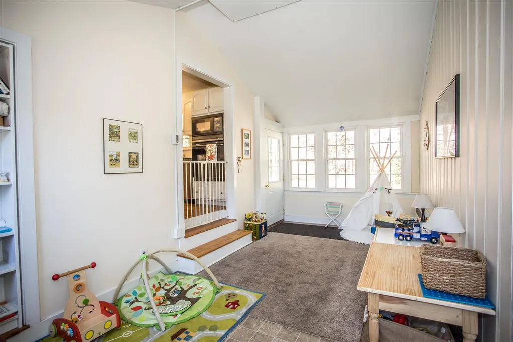 3 Mercer Avenue Peterborough NH 03458
