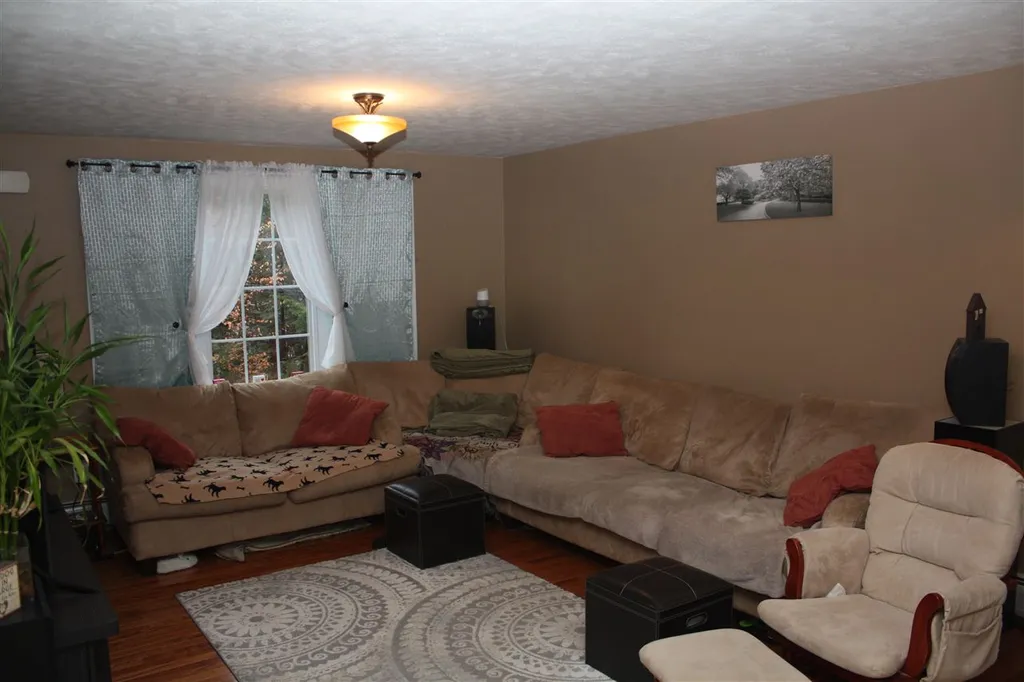 139 Red Gate Lane Rindge NH 03461