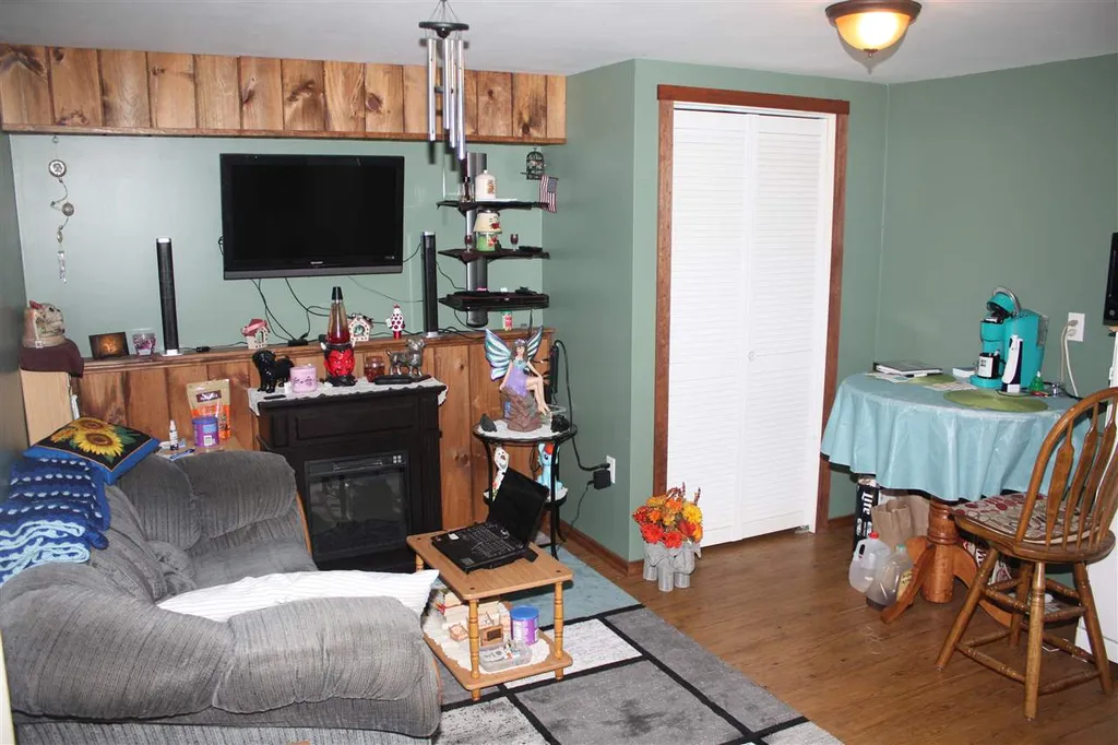 139 Red Gate Lane Rindge NH 03461