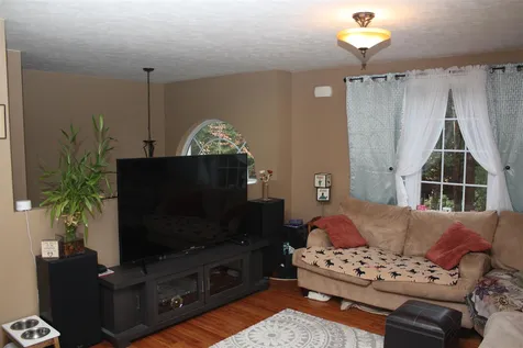 139 Red Gate Lane Rindge NH 03461