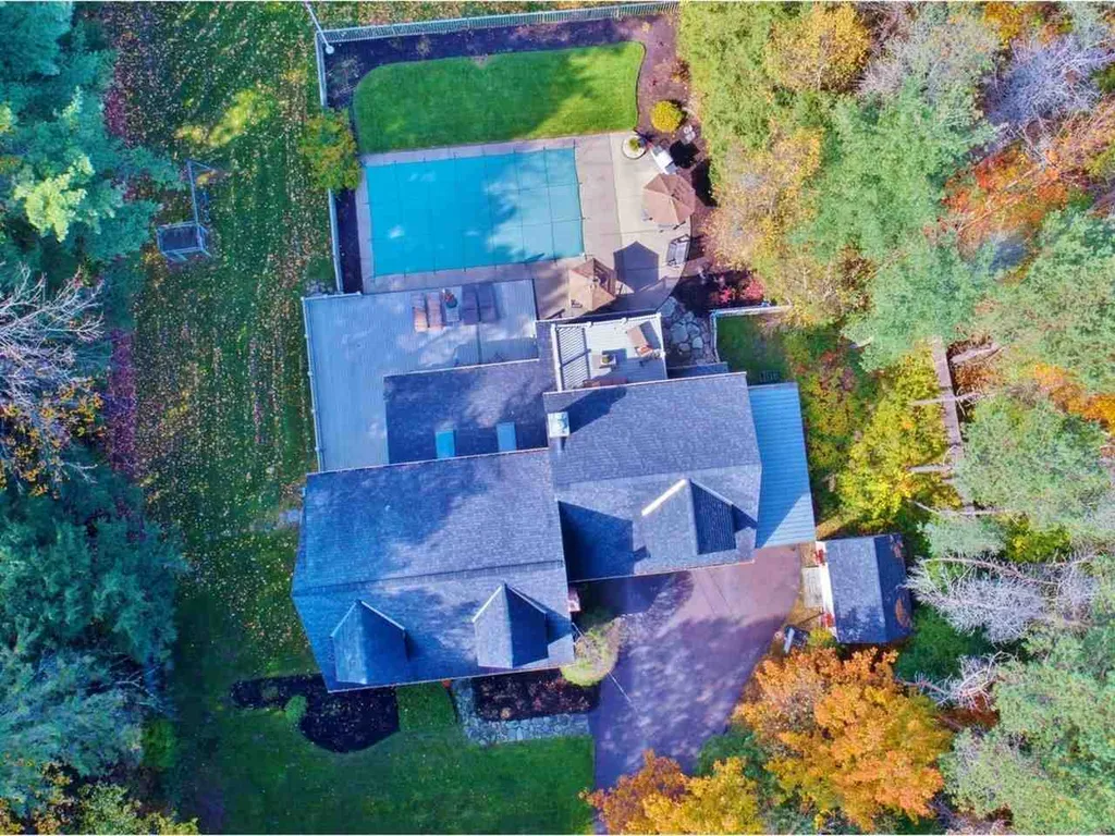 406 Raymond Road Colchester VT 05446