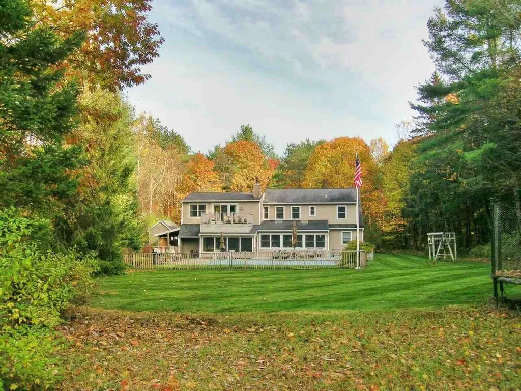 406 Raymond Road Colchester VT 05446