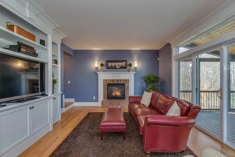 88 Peaslee Road Bow NH 03304