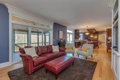88 Peaslee Road Bow NH 03304