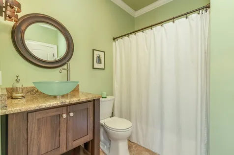 88 Peaslee Road Bow NH 03304