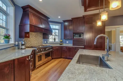 88 Peaslee Road Bow NH 03304