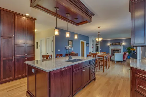 88 Peaslee Road Bow NH 03304