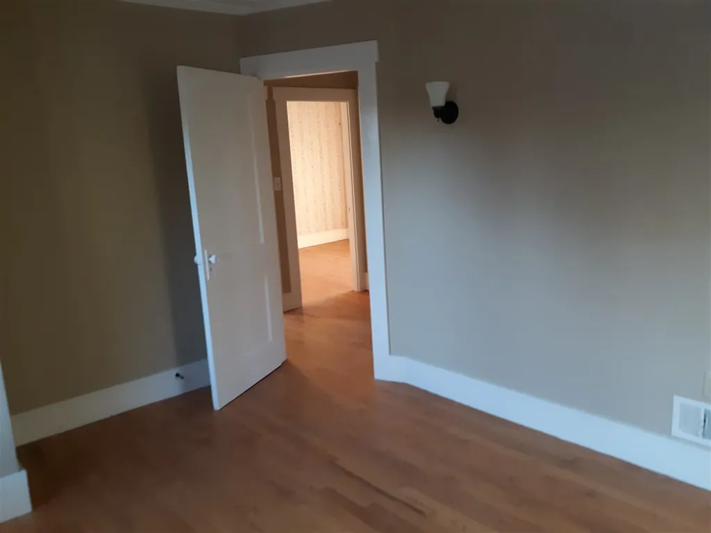 11 Beechmont Street Claremont NH 03743