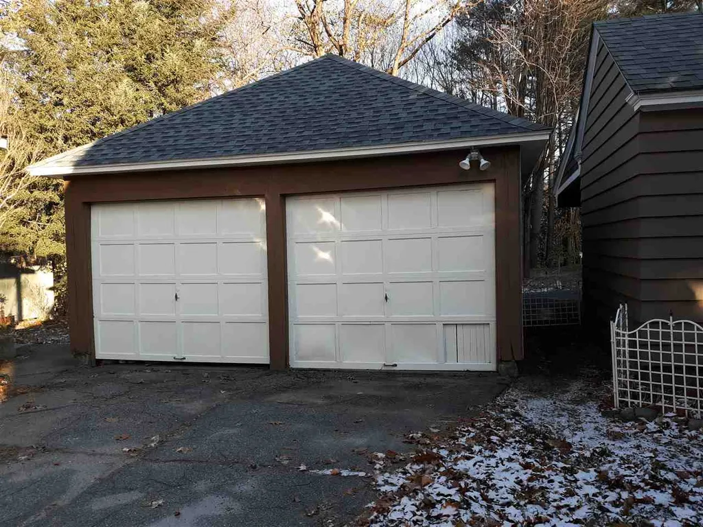11 Beechmont Street Claremont NH 03743