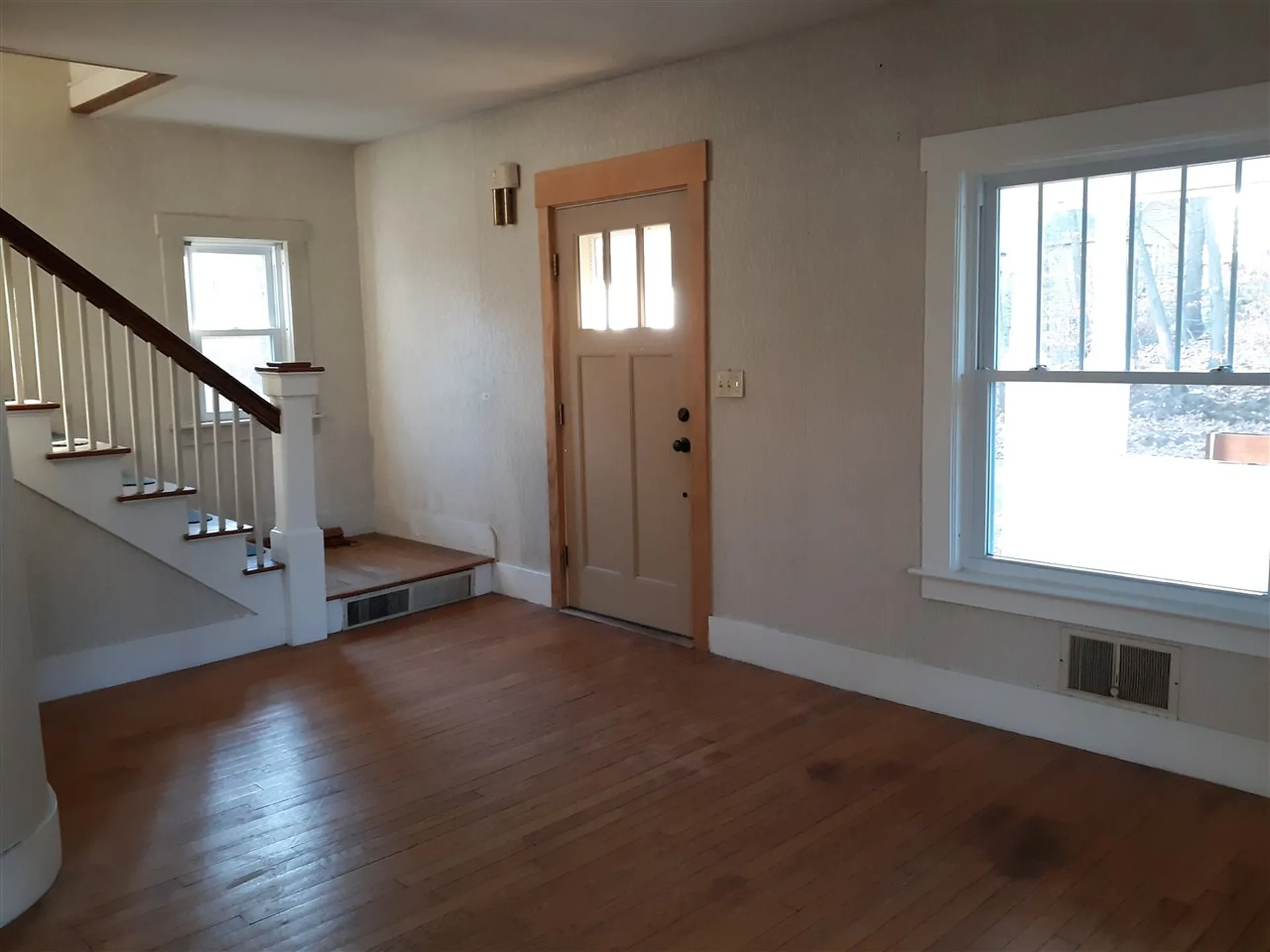 11 Beechmont Street Claremont NH 03743