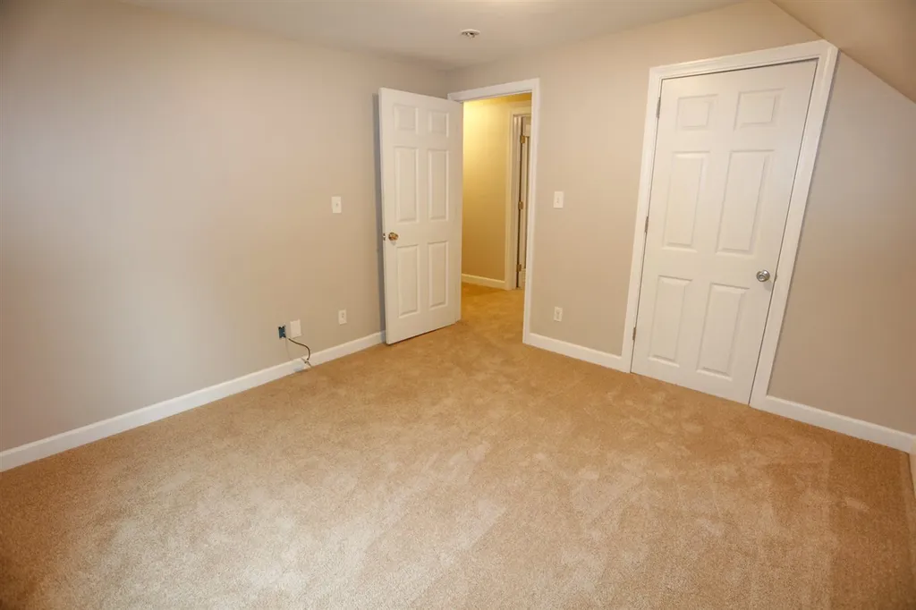 534 Douglas Street Manchester NH 03102