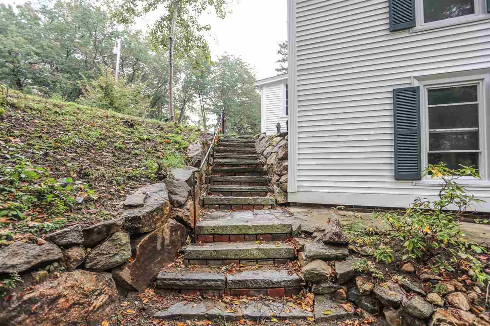 534 Douglas Street Manchester NH 03102