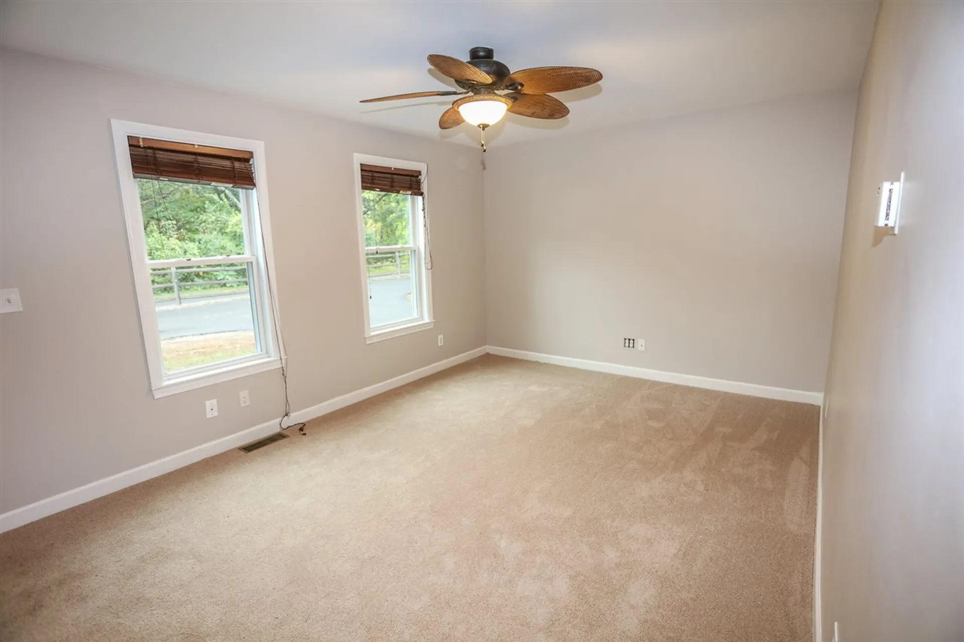 534 Douglas Street Manchester NH 03102
