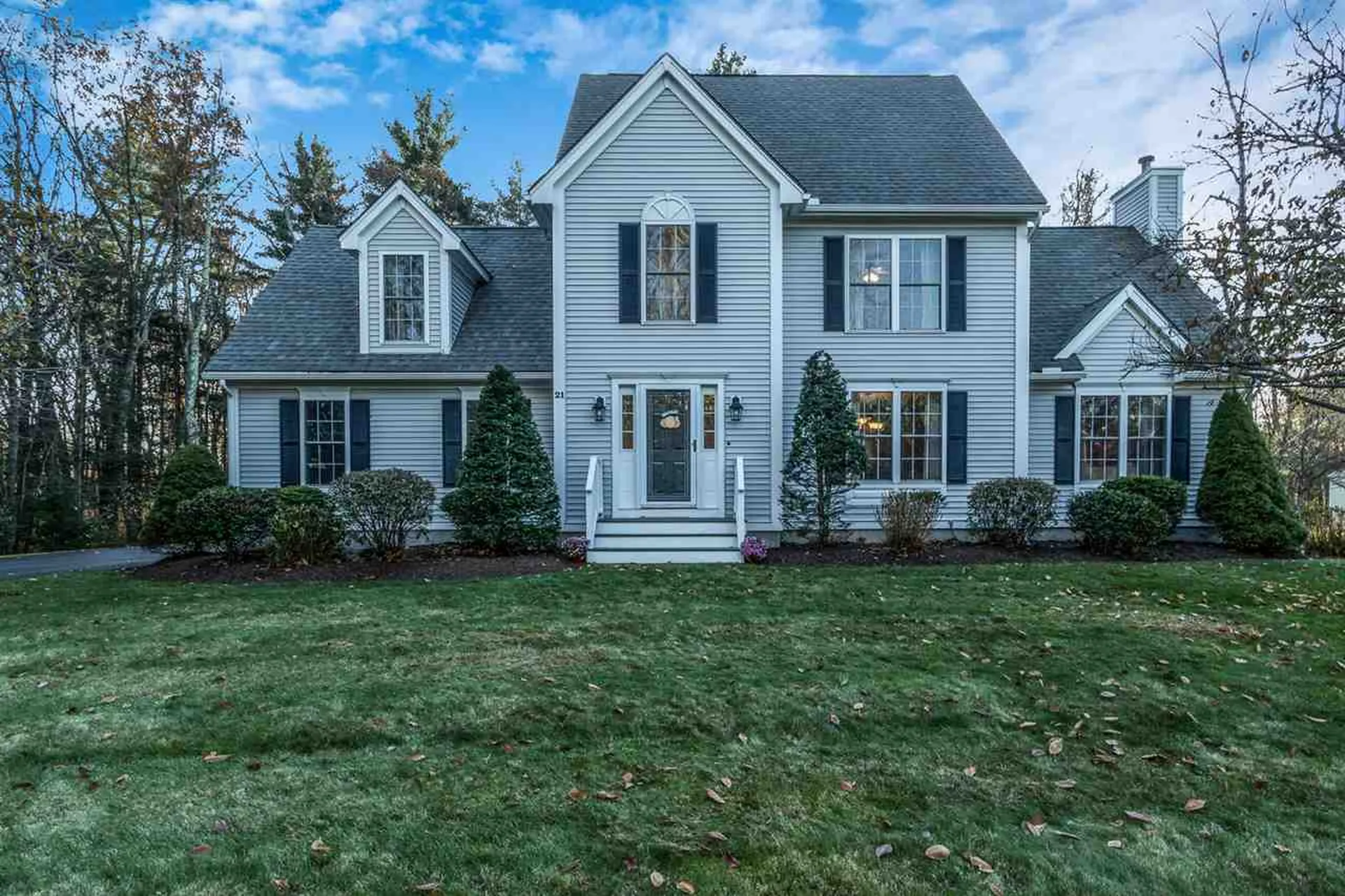 21 Equestrian Road Salem NH 03079