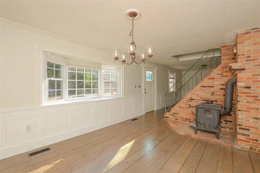 48 Boody Farm Road Epping NH 03042