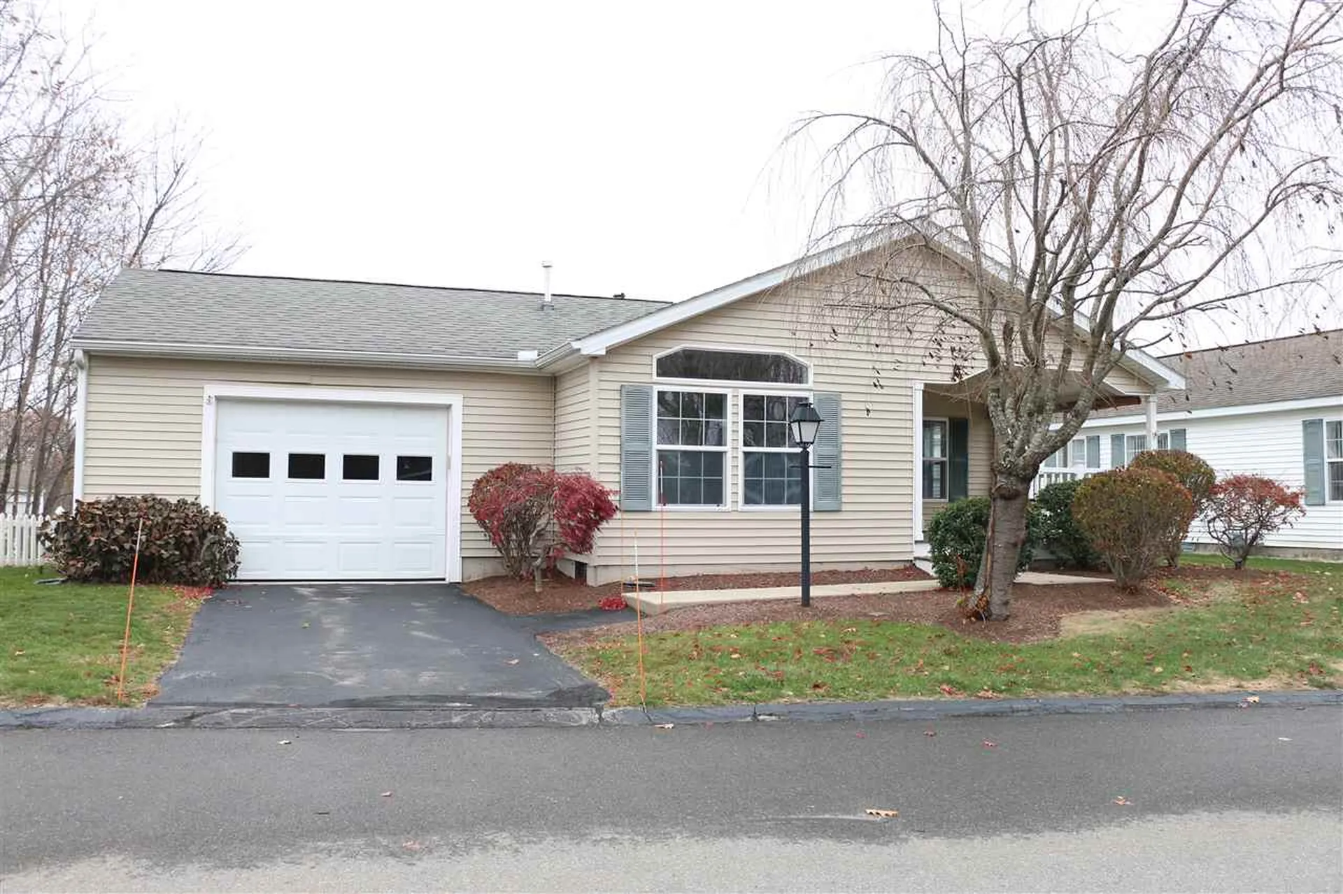 259 Victorian Way Manchester NH 03104