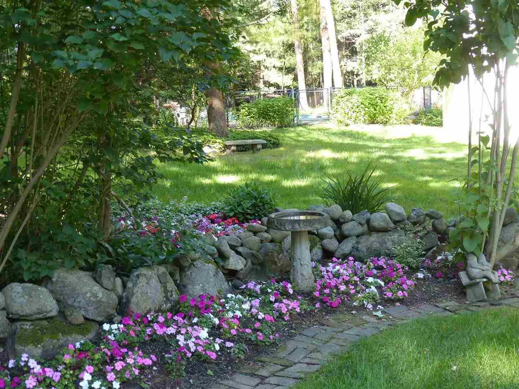 68 Post Road North Hampton NH 03862