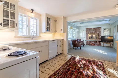 68 Post Road North Hampton NH 03862