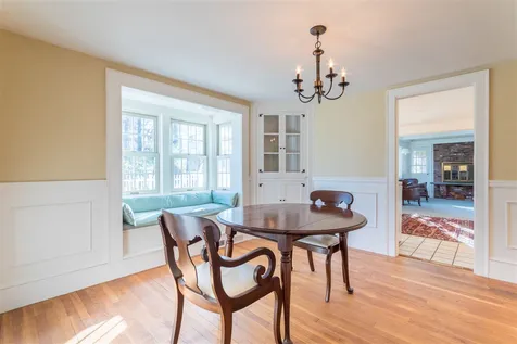 68 Post Road North Hampton NH 03862